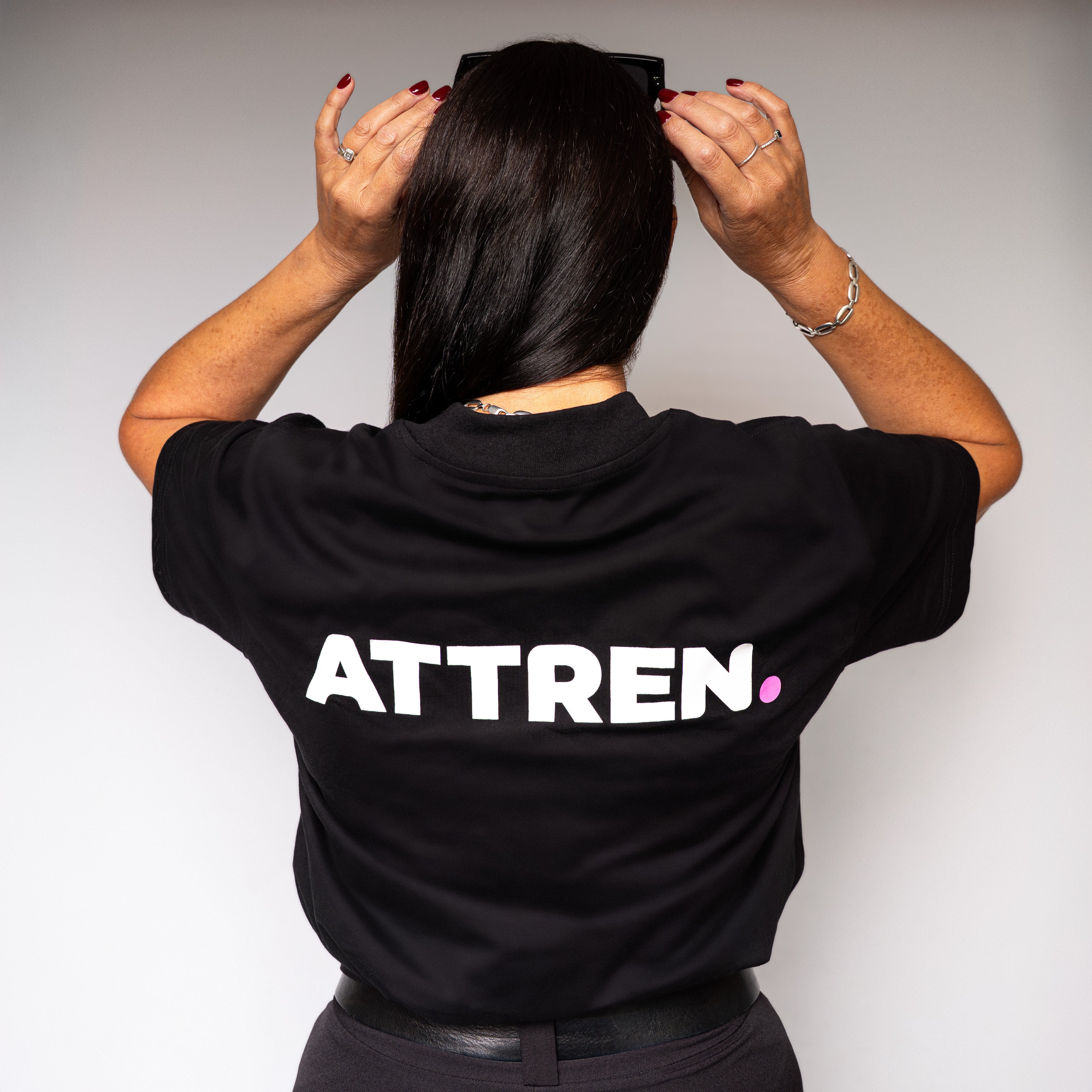 Oversized Signature Tee - Black- Women's